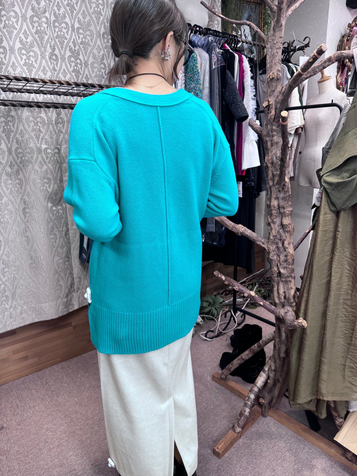 ウール100Vカーディガン