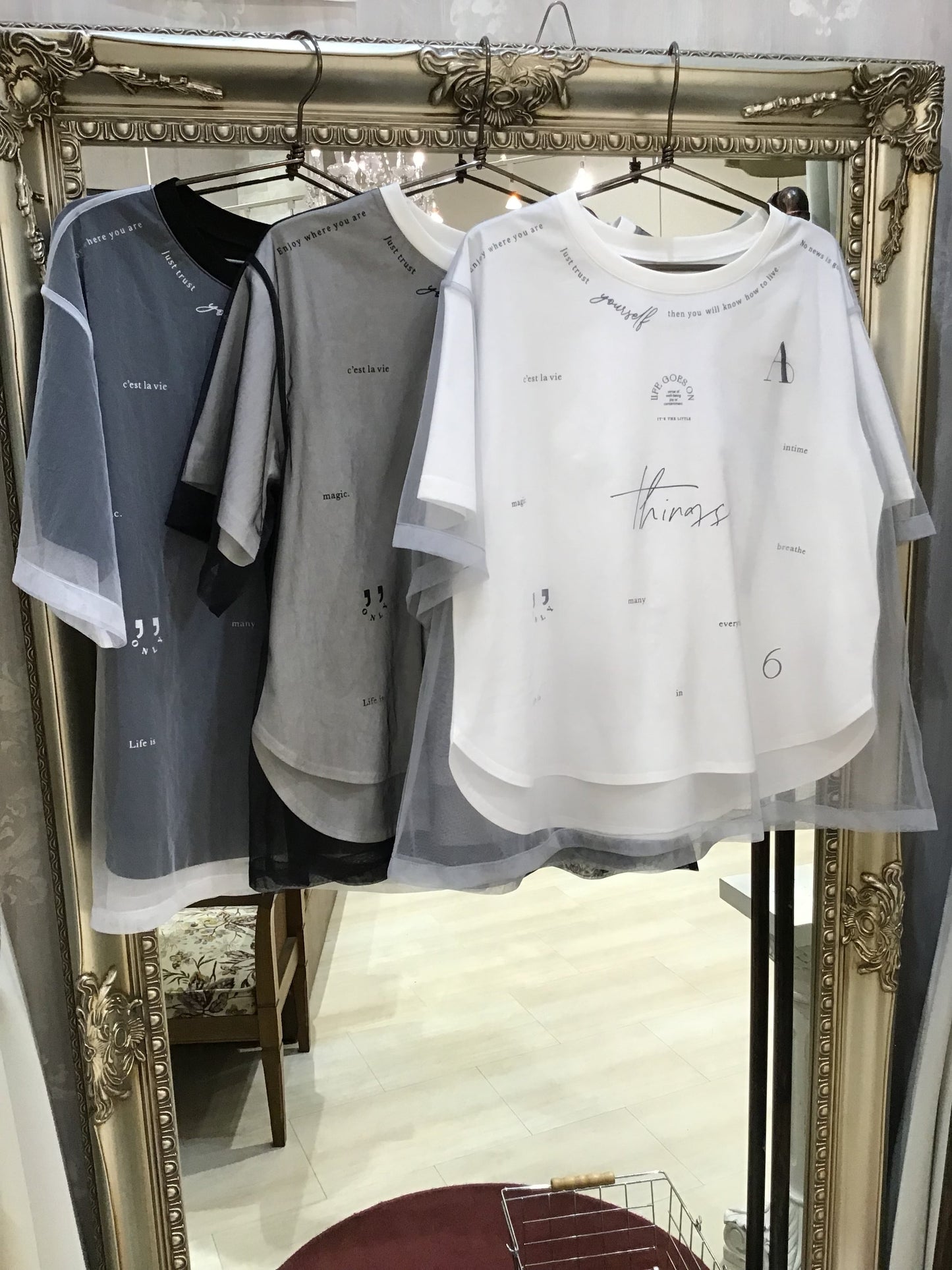 ☆Eimee Law チュールレイヤードランダムロゴTシャツ